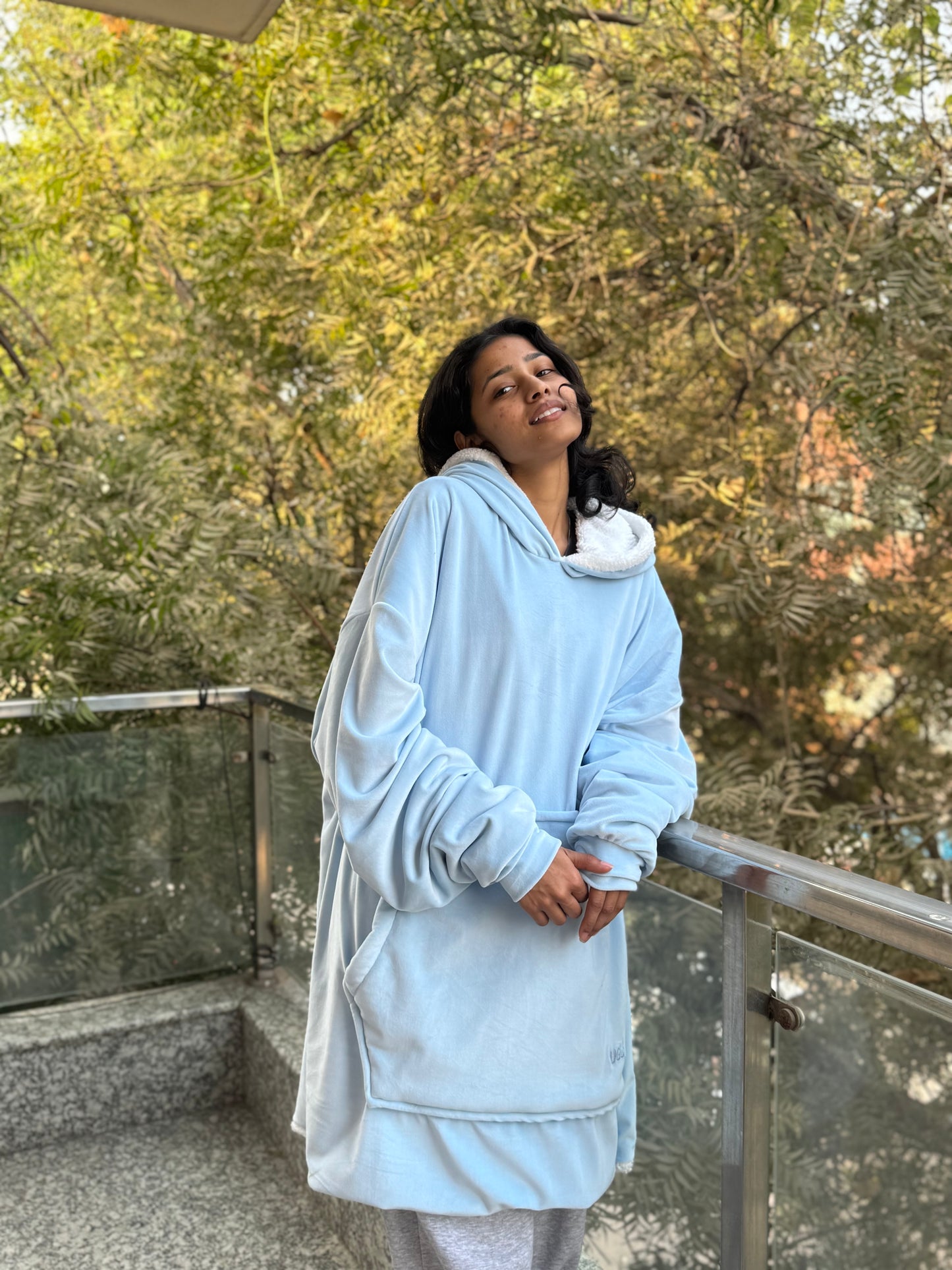 HUGGY Oversized Blanket Hoodie